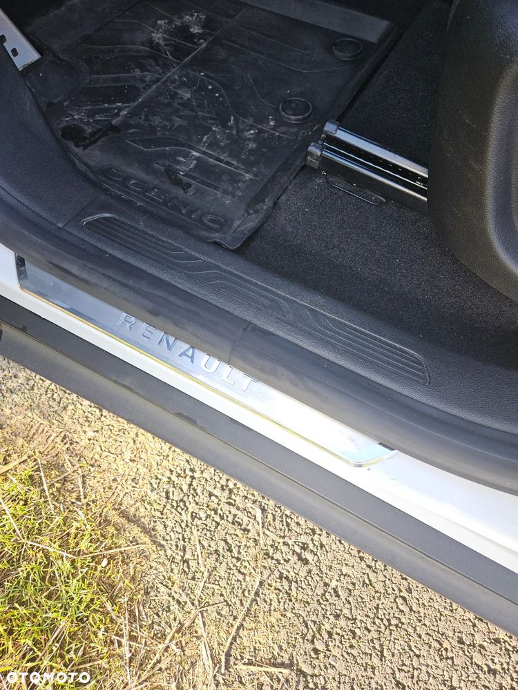 Renault Grand Scenic - 23