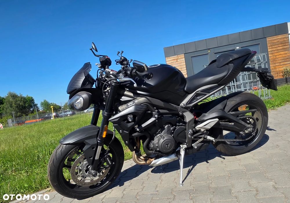 Triumph Street Triple - 2