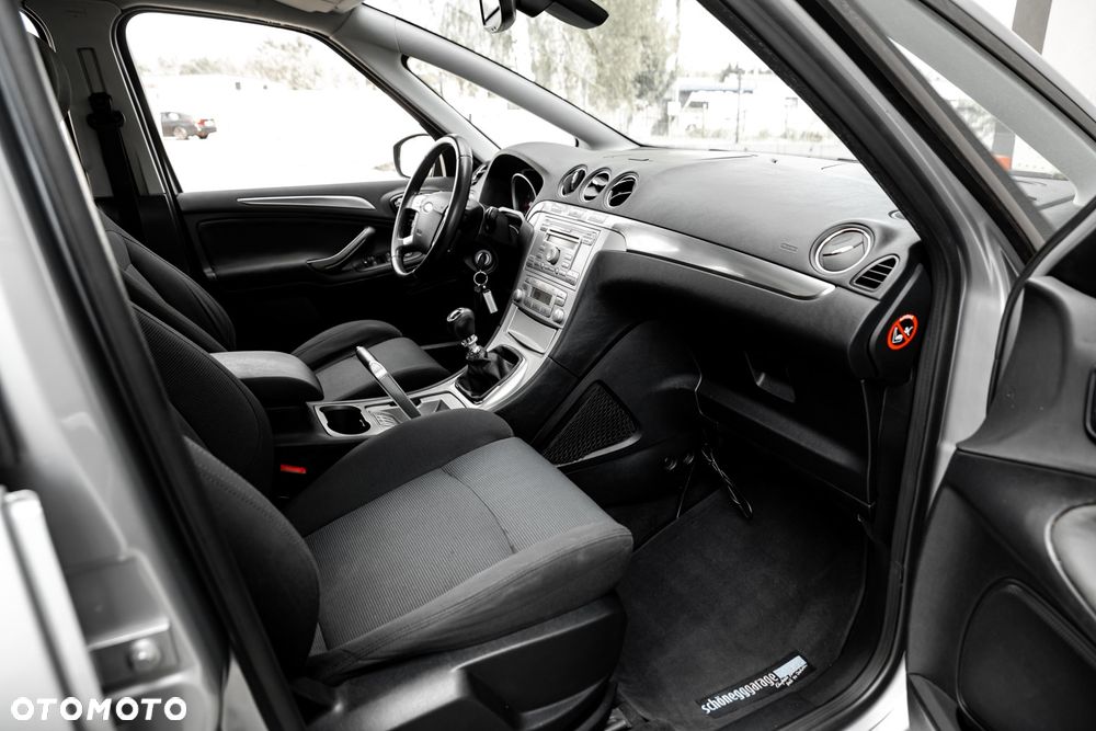 Ford S-Max 2.5 Titanium - 22