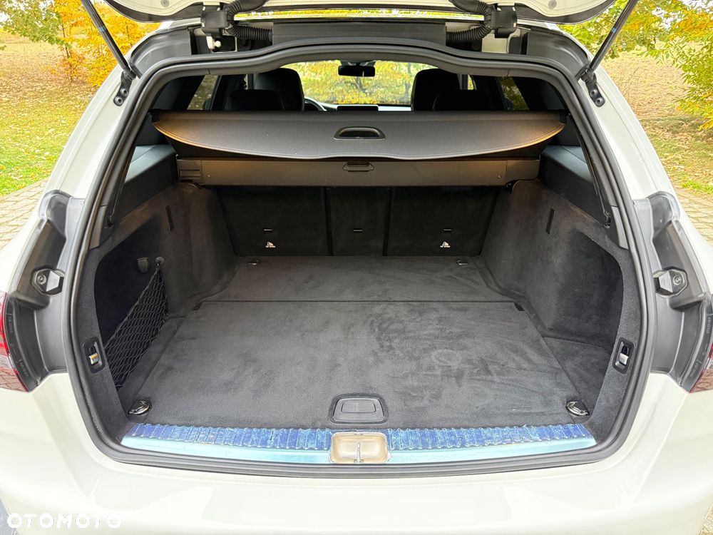 Mercedes-Benz Klasa C 300 d 4MATIC 9G-TRONIC - 11