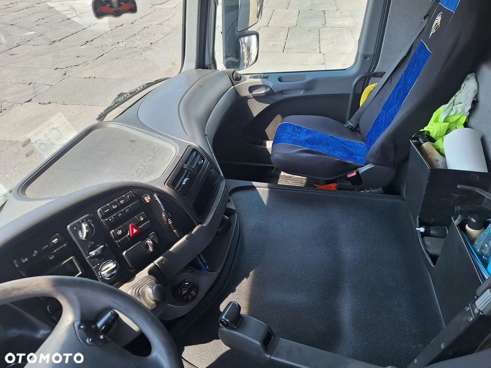Mercedes-Benz ACTROS - 8
