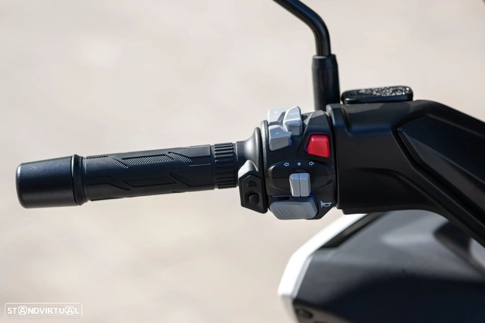 Morbidelli SC300 - 8