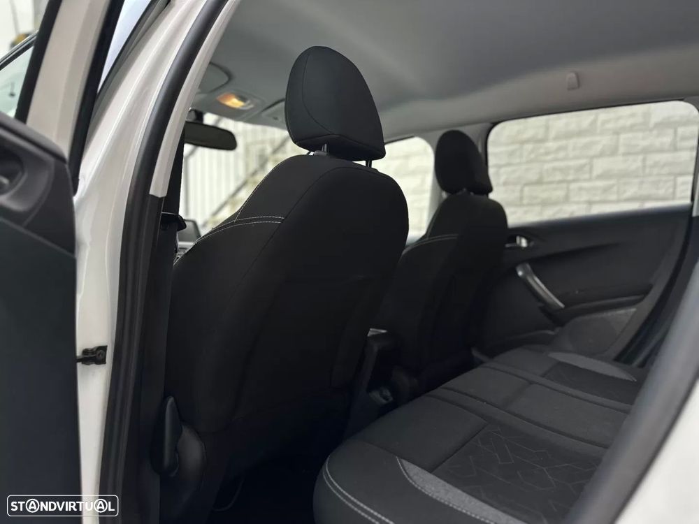 Peugeot 2008 1.2 PureTech Style - 14