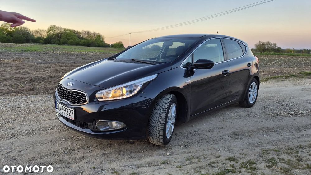 Kia Ceed 1.4 L - 4