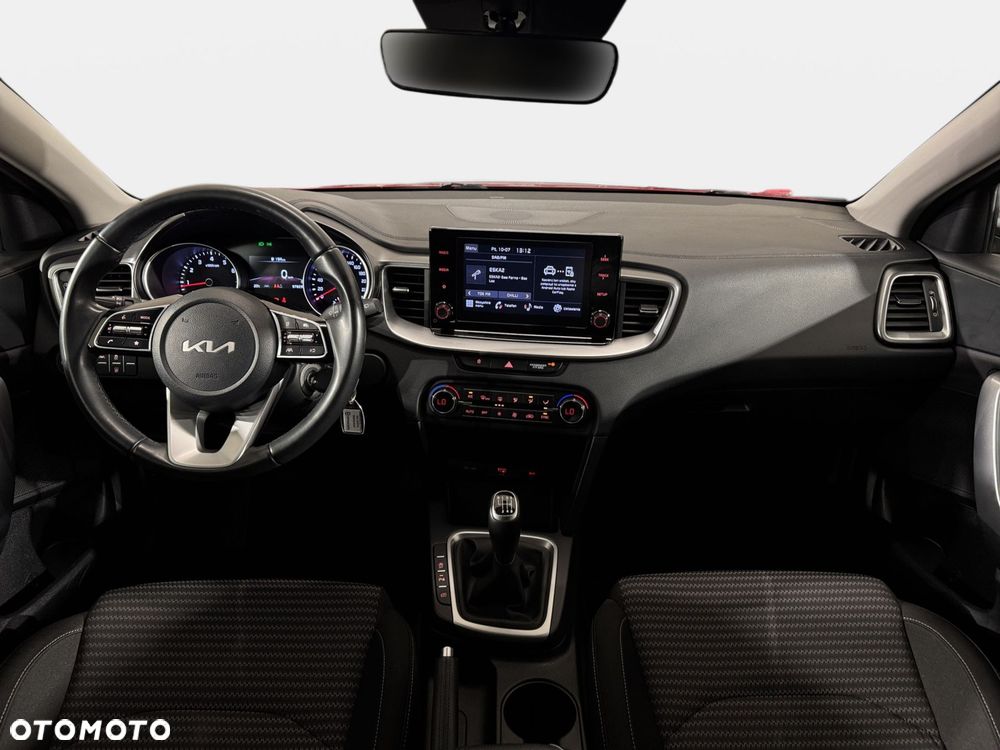 Kia XCeed - 13