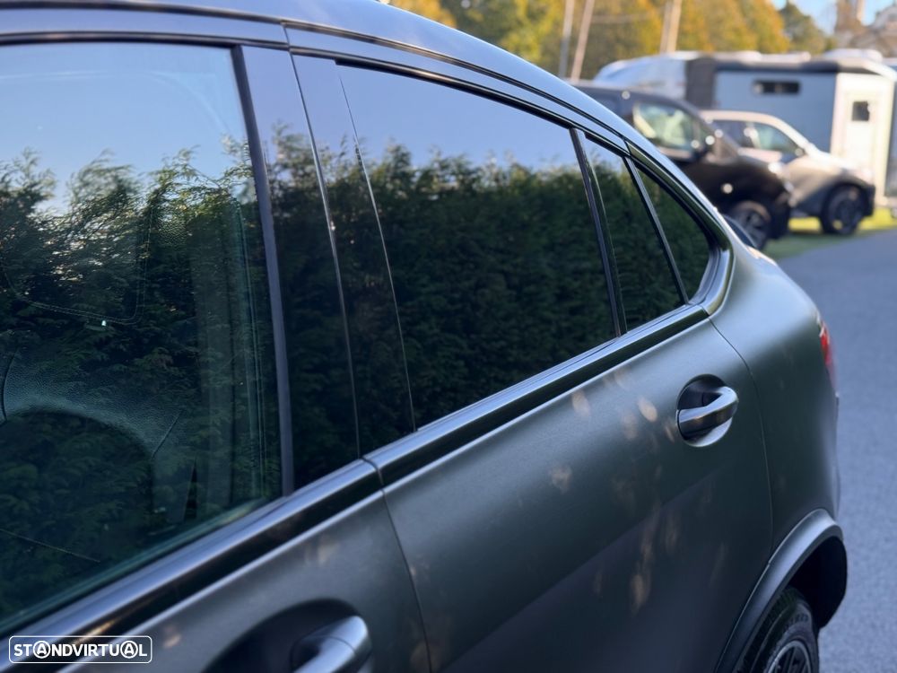 Mercedes-Benz GLC 250 d 4Matic 9G-TRONIC AMG Line - 32