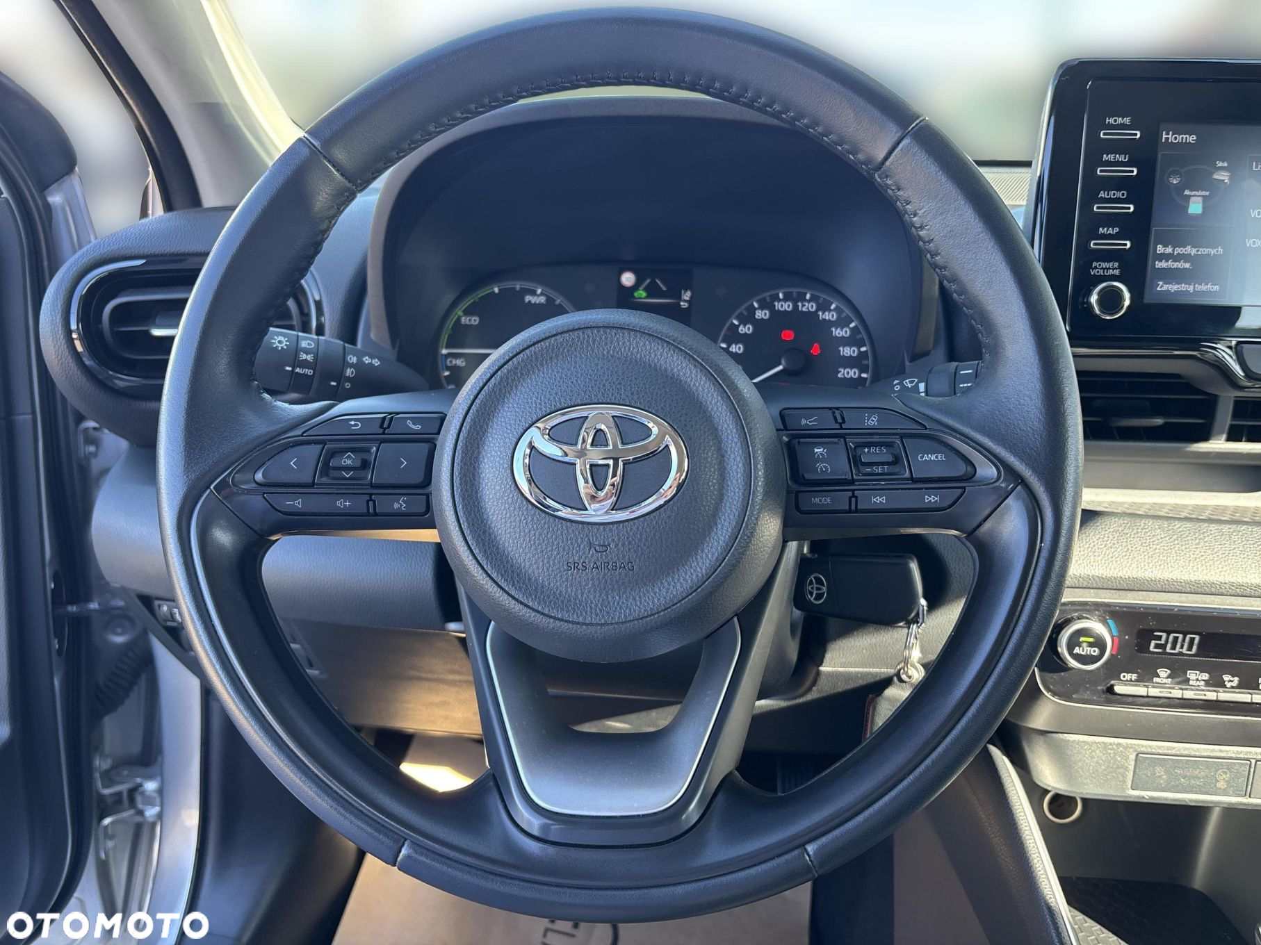 Toyota Yaris - 10