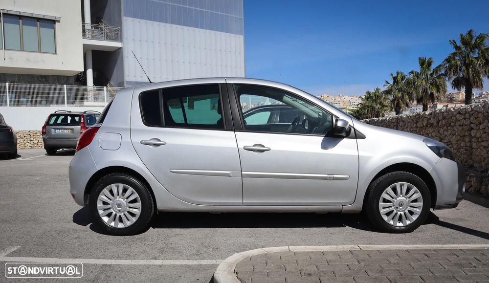 Renault Clio 1.2 16V Dynamique - 11