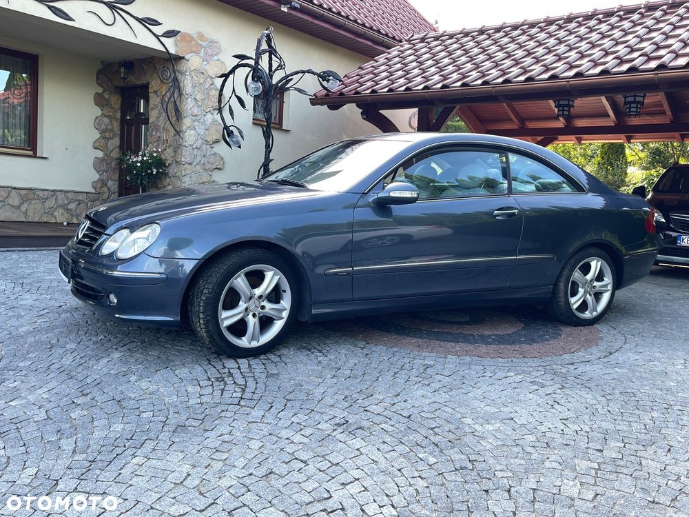 Mercedes-Benz CLK - 19