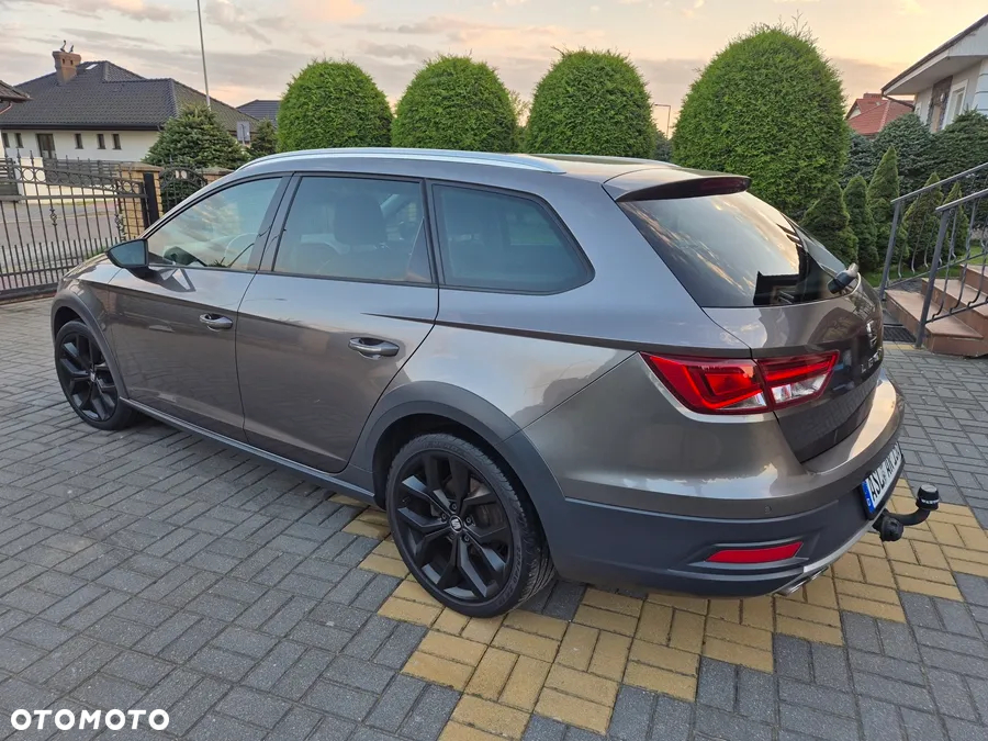 Seat Leon 2.0 TDI X-Perience S&S 4Drive - 19