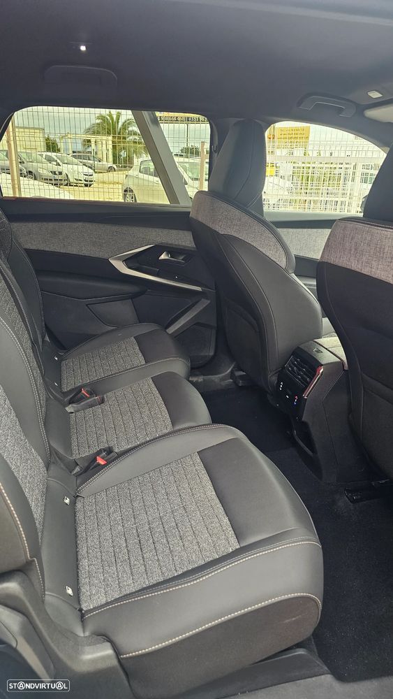 Peugeot 5008 1.2 Hybrid Allure e-DCS6 - 15