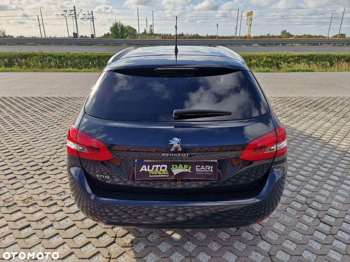 Peugeot 308 - 35