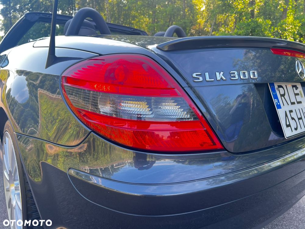 Mercedes-Benz SLK 300 7G-TRONIC - 25