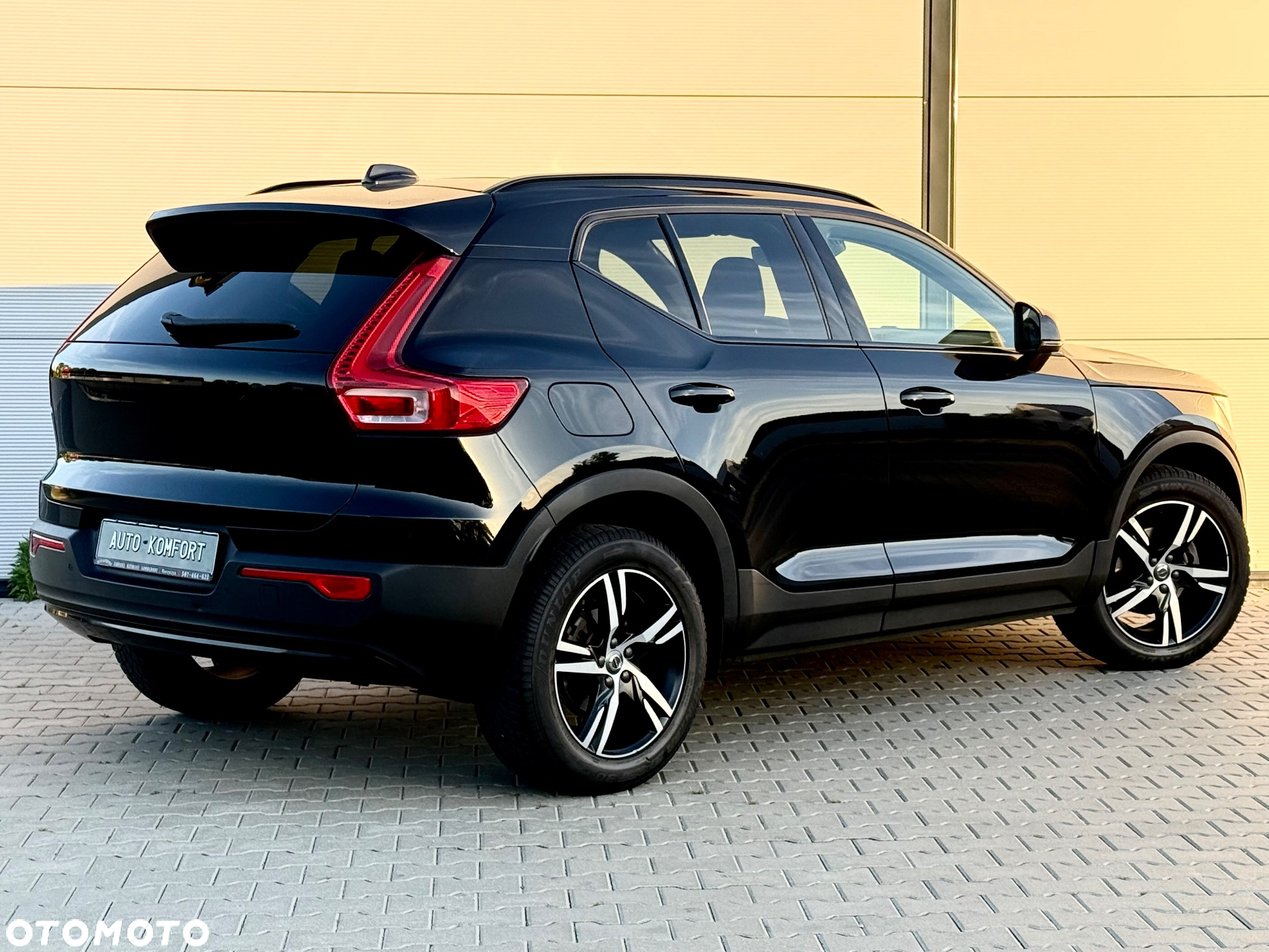 Volvo XC 40 T3 Geartronic RDesign - 16