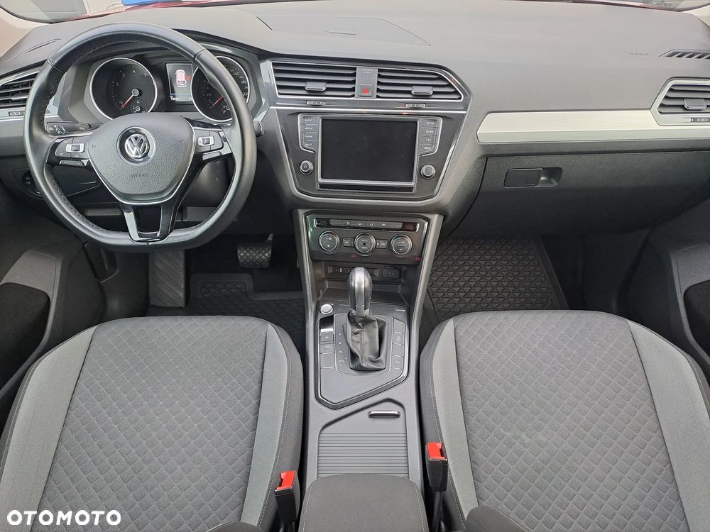 Volkswagen Tiguan - 13