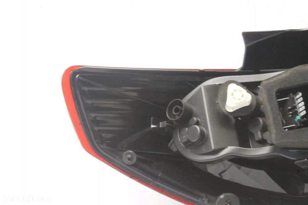 LAMPA PRAWA TYLNA PRAWY TYŁ OPEL CORSA D 3D ODYMIONA OPC 2006R- - 3