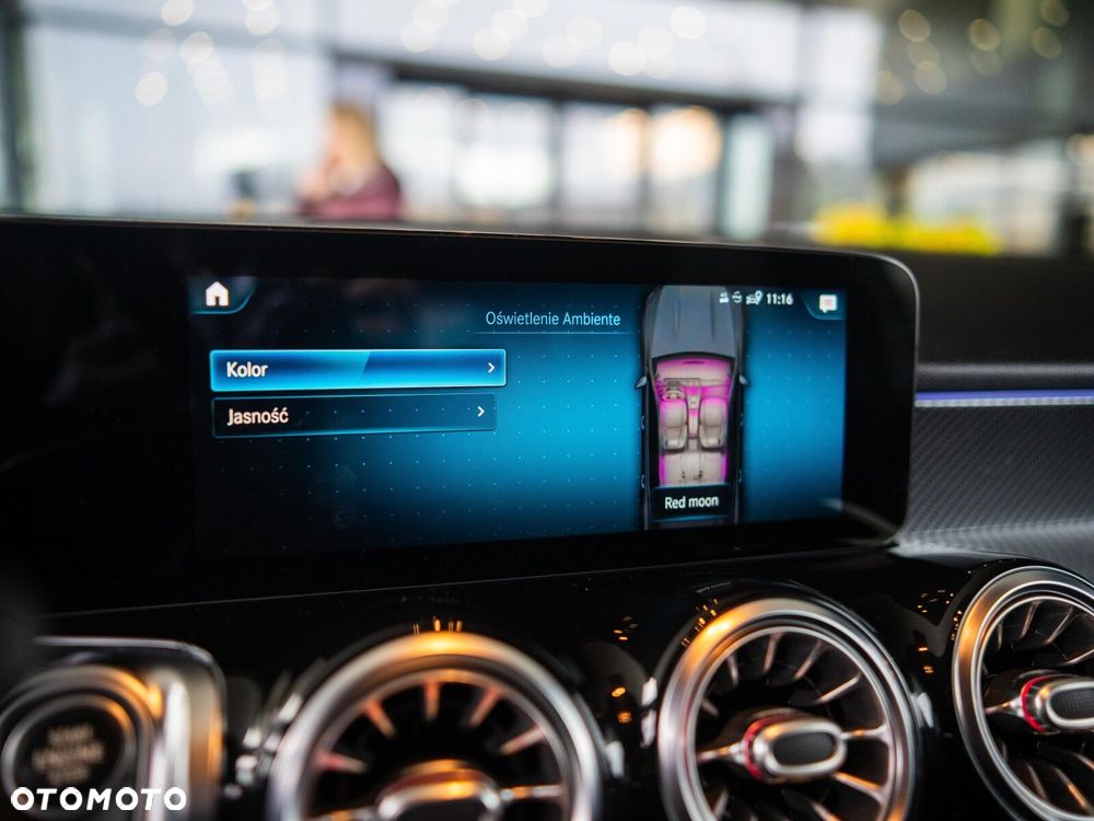 Mercedes-Benz GLB 200 d Progressive 8G-DCT - 23