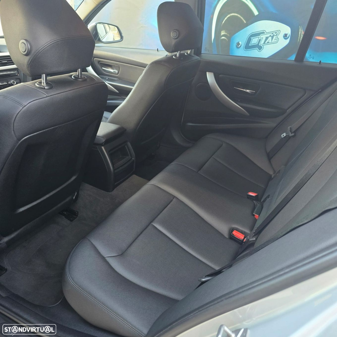BMW 320 d Touring EfficientDynamics Line Sport - 8