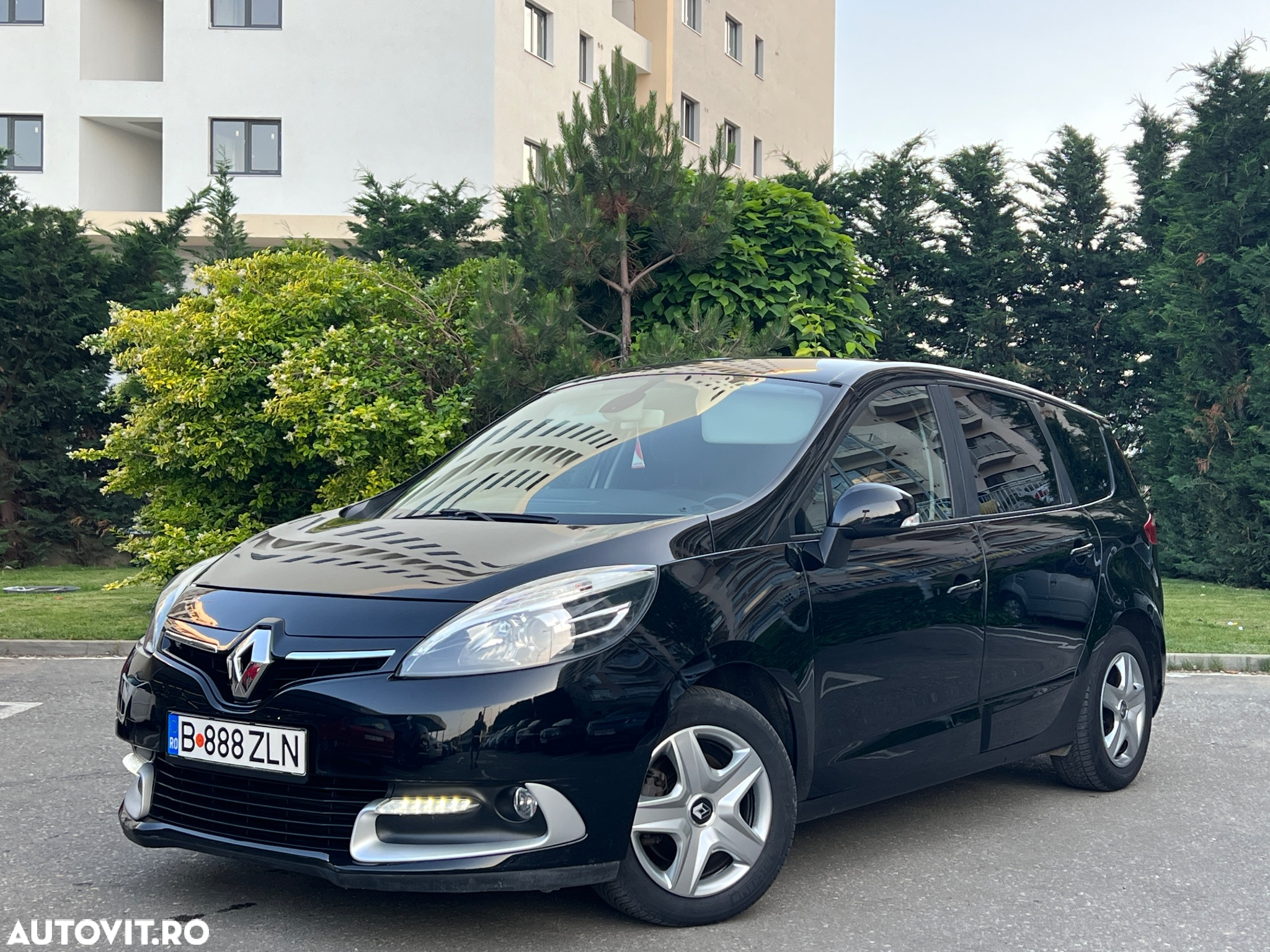 Renault Grand Scenic 1.5 dCi EDC Privilege - 11