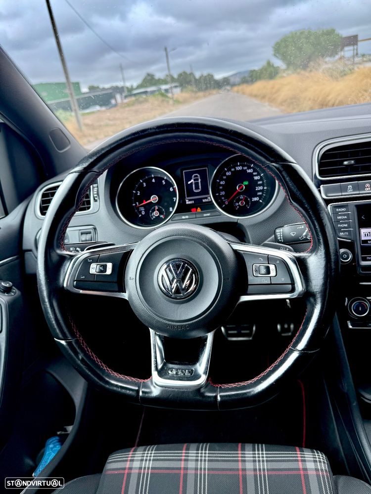 VW Polo 1.8 TSi GTi DSG - 12