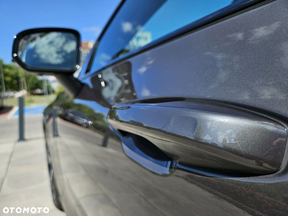 Volvo V60 B4 B DKG Ultra Dark - 31