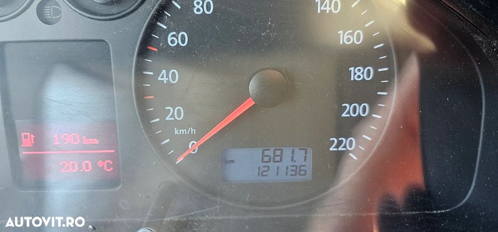 Volkswagen T5 1.9 TDi - 5