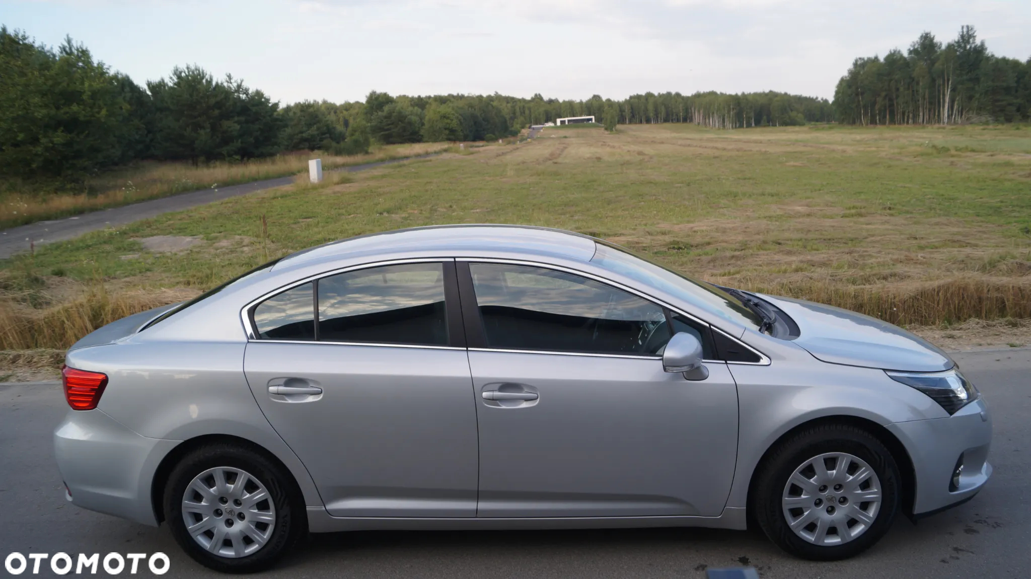 Toyota Avensis 1.8 Sol plus NAVI - 11