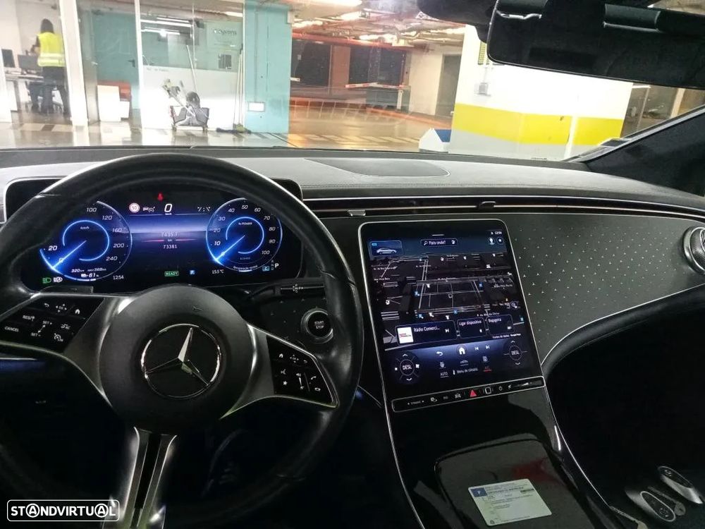 Mercedes-Benz EQE 350+ - 9