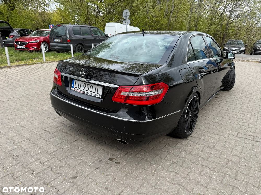 Mercedes-Benz Klasa E 350 CDI DPF BlueEFFICIENCY 7G-TRONIC Avantgarde - 3