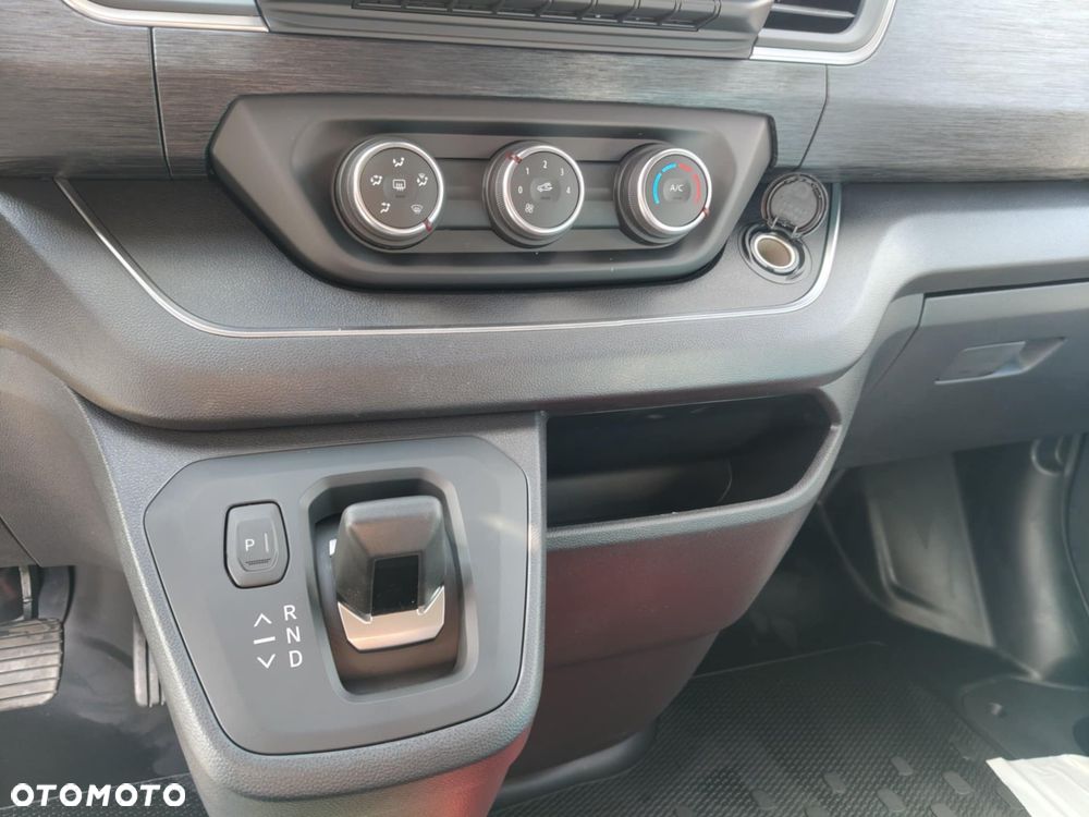 Renault Trafic - 17