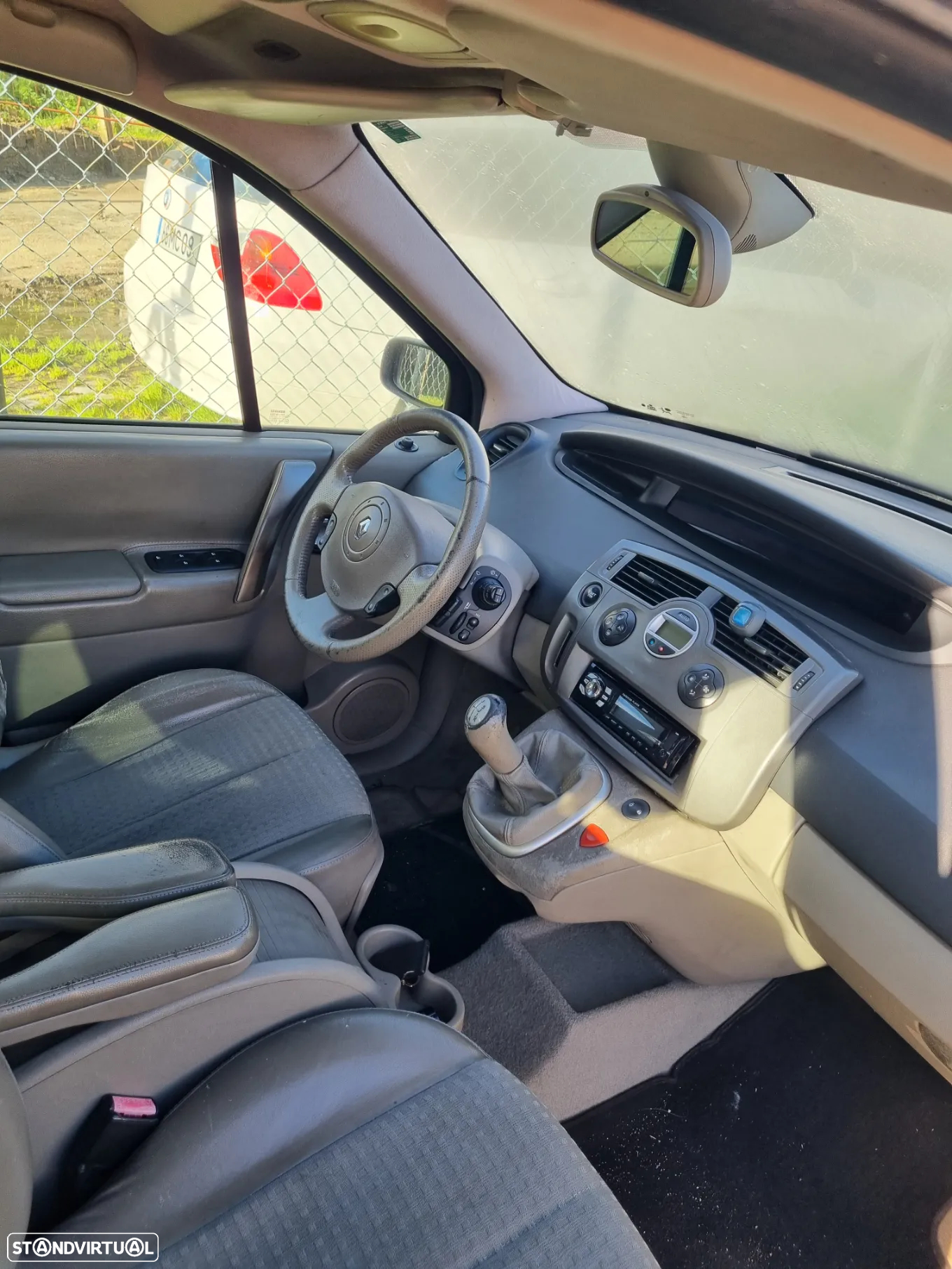 Renault Scénic 1.5 dCi Confort - 5