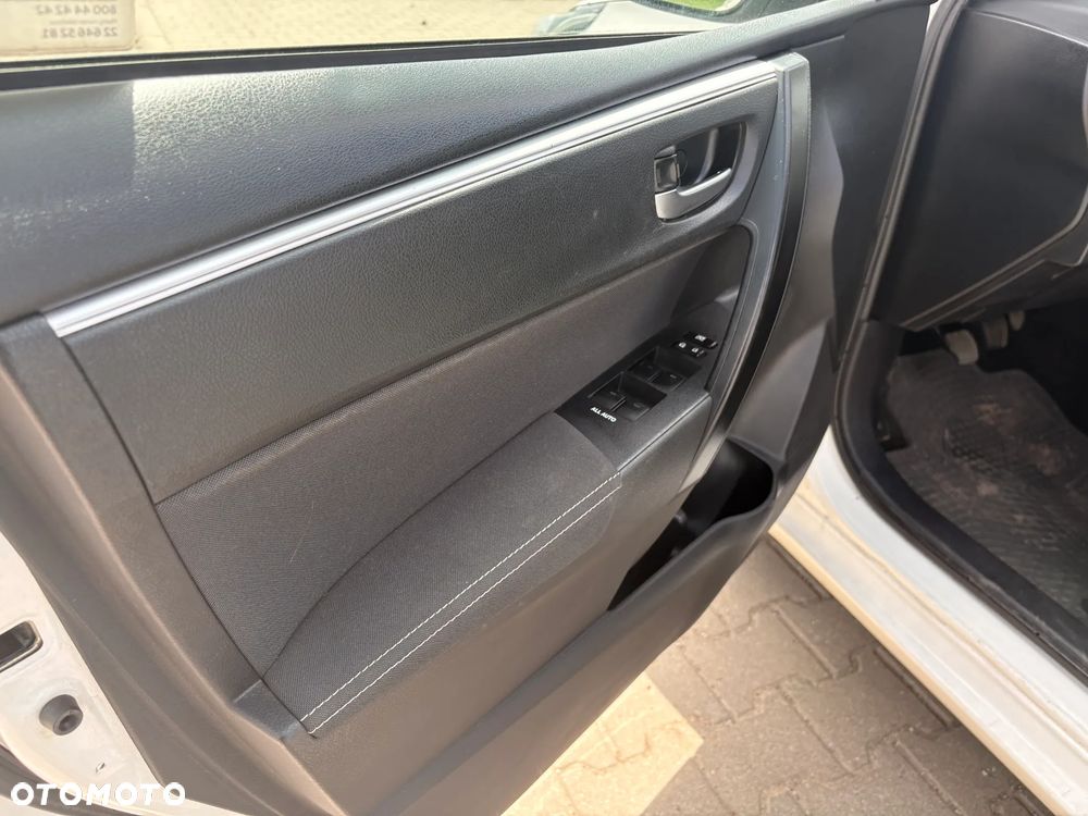 Toyota Corolla 1.4 D-4D Premium - 13