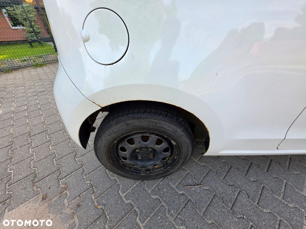 Volkswagen up! - 18