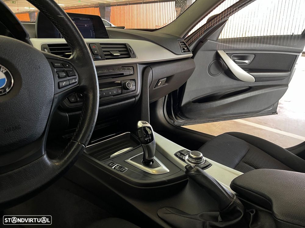 BMW 320 d DPF Aut. - 10