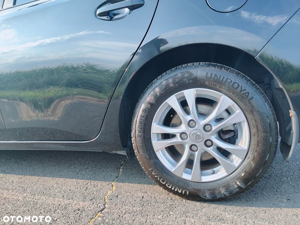 Toyota Auris 1.33 VVT-i Active - 12