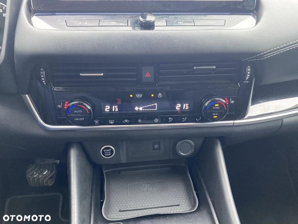 Nissan Qashqai 1.3 DIG-T N-Connecta DCT - 19