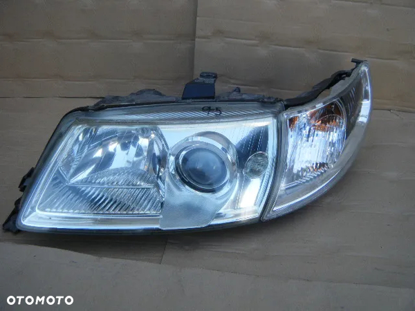 LAMPA LEWA PRZOD SAAB 95 9-5 01-05 XENON=europa eu