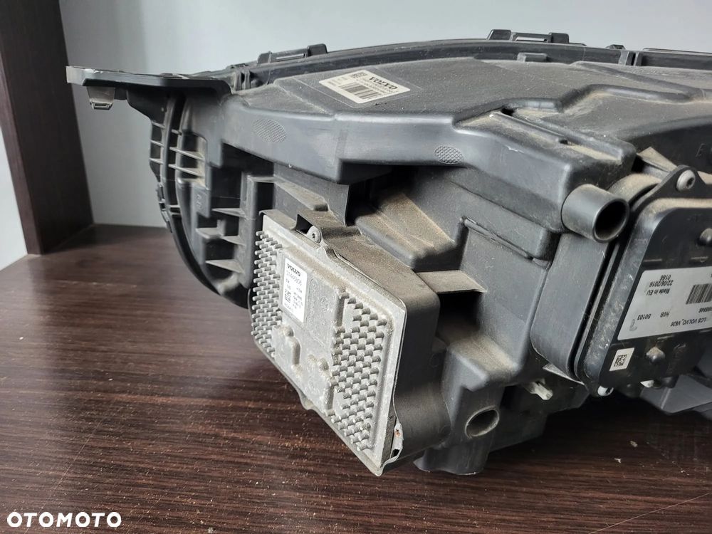 Volvo xc90 lampa xenon prawy przod kompletna stan idealny usa - 4