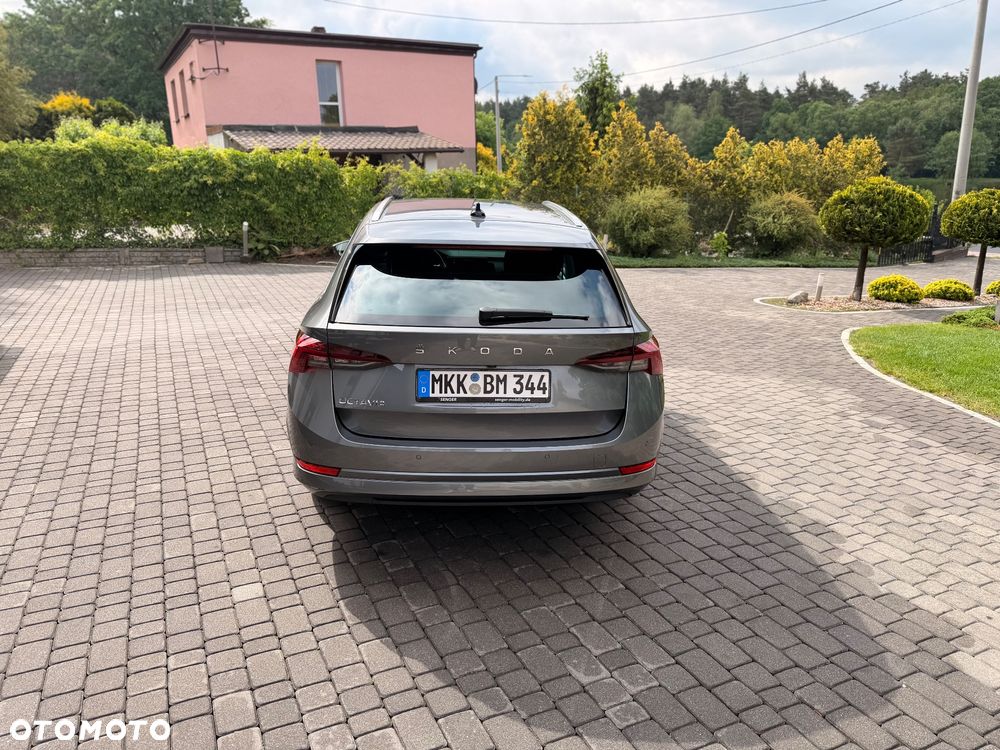 Skoda Octavia 2.0 TDI DSG Edition - 4