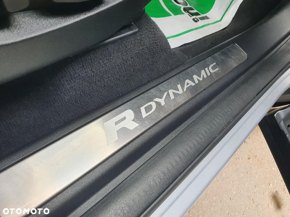 Land Rover Discovery Sport 2.0 D200 mHEV Dynamic SE - 31