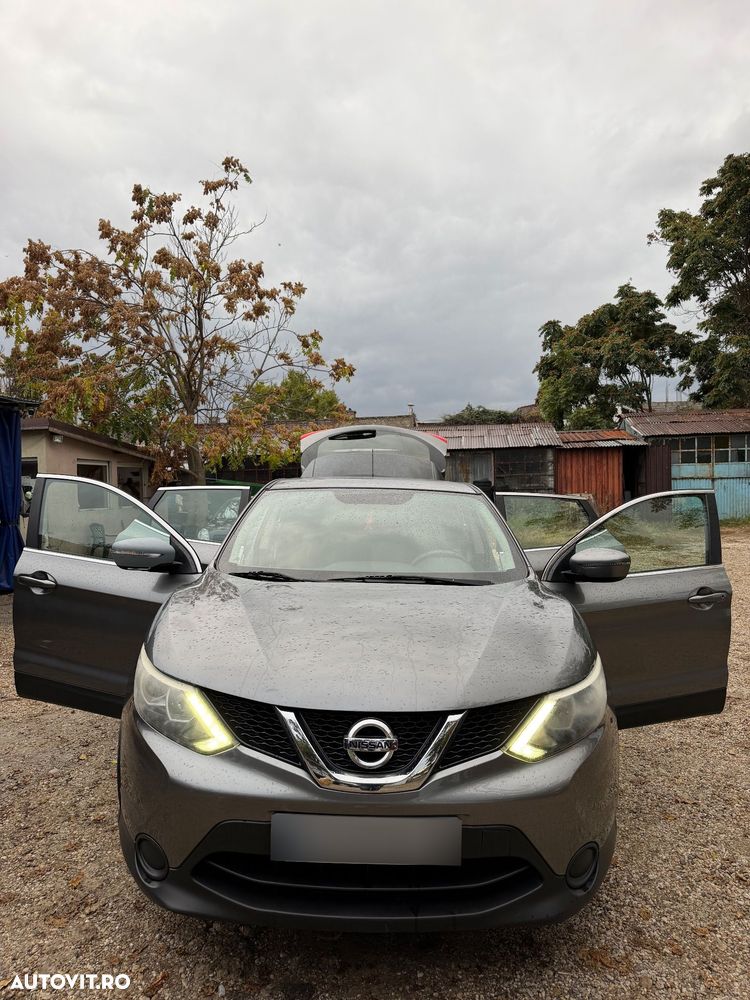 Nissan Qashqai - 2