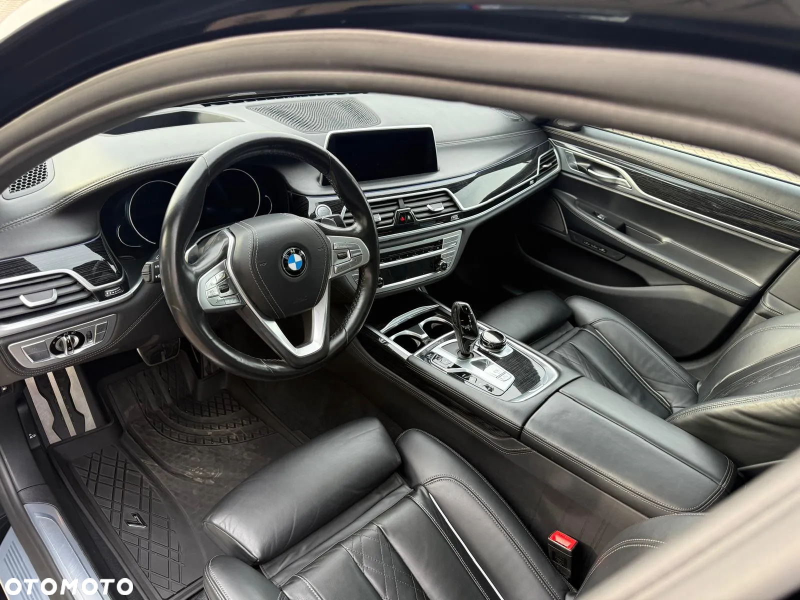 BMW Seria 7 740e iPerformance - 5