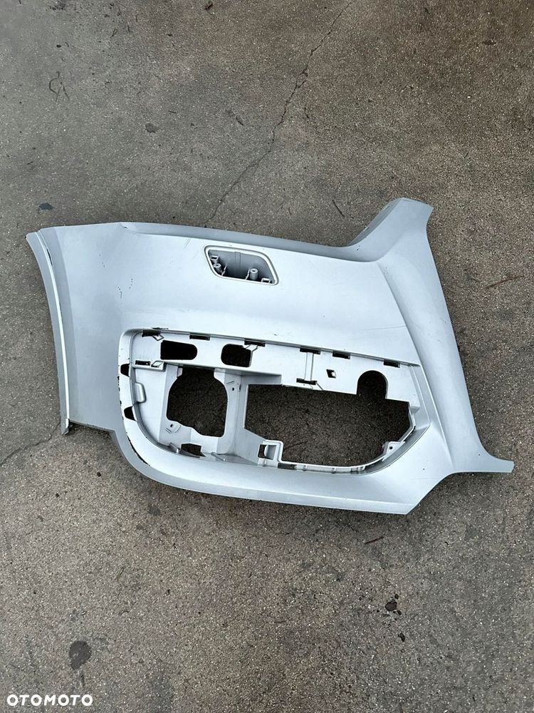 Zderzak Przód Prawy Audi Q3 8U0807438R - 1