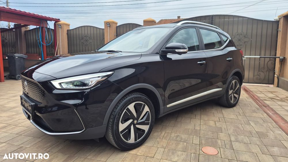 MG ZS EV Maximal Luxury - 3