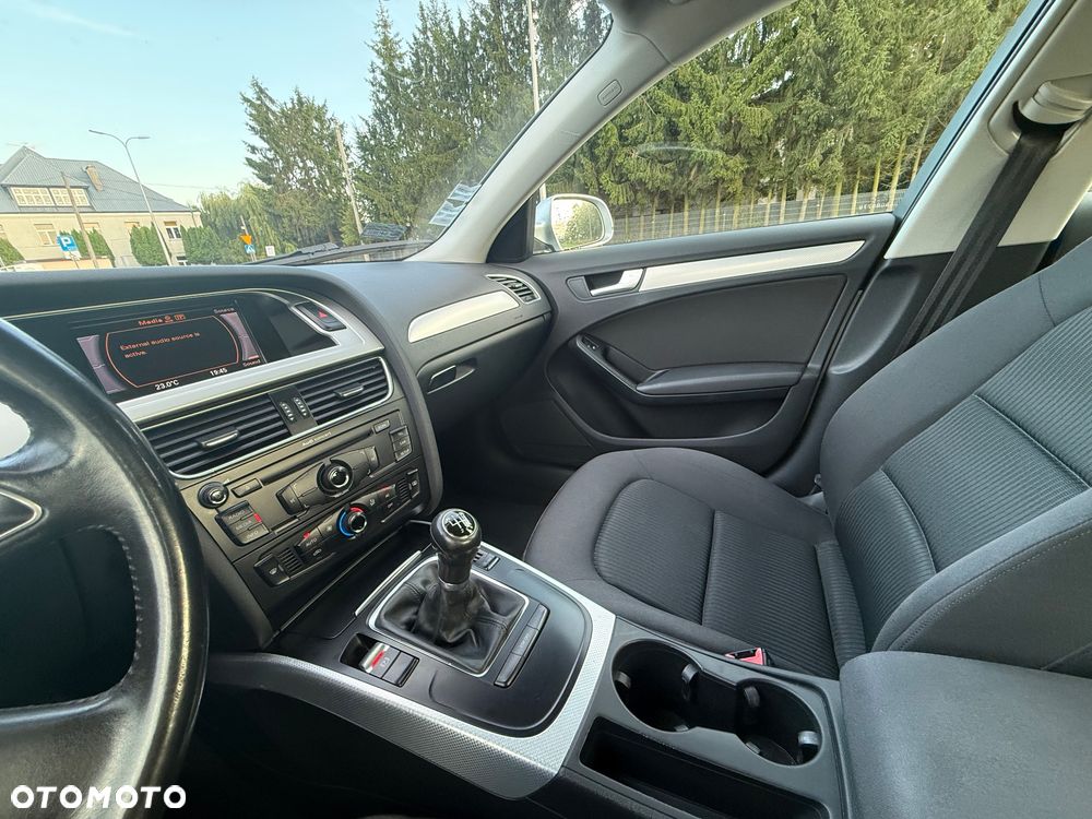 Audi A4 Limousine - 22