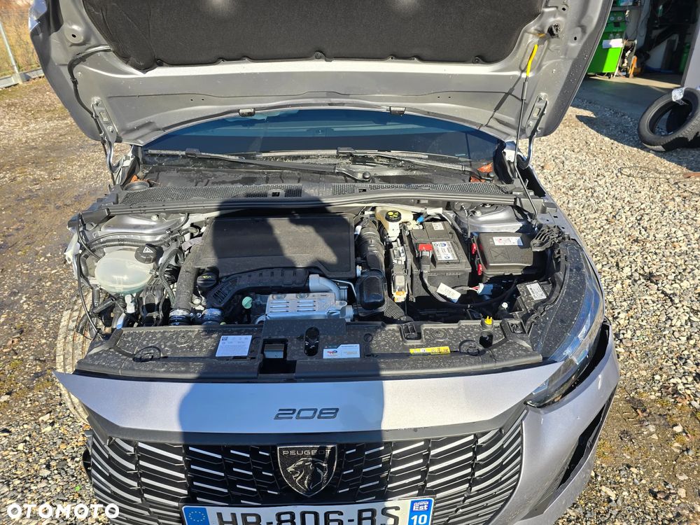 Peugeot 208 PureTech 100 Business - 6