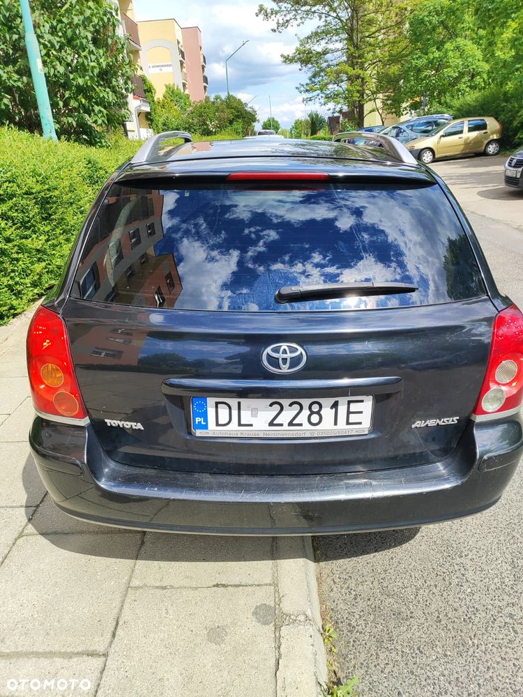 Toyota Avensis 1.8 VVT-i Sol - 4