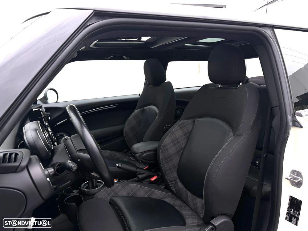 MINI 3 Portas Cooper D - 4