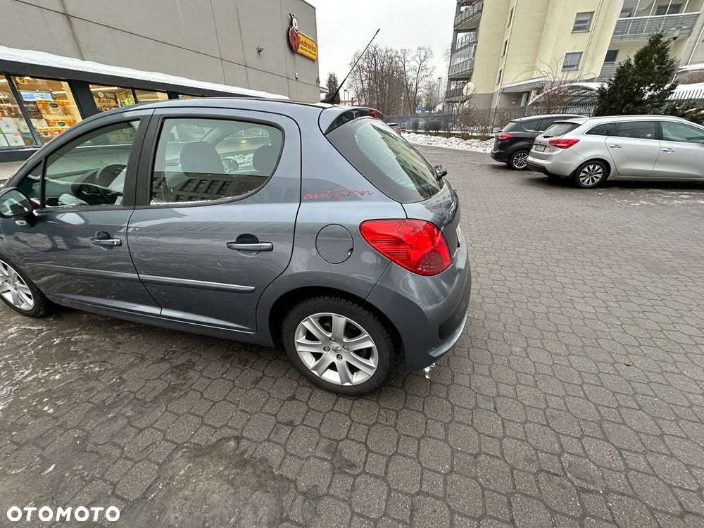 Peugeot 207 1.6 Trendy - 33