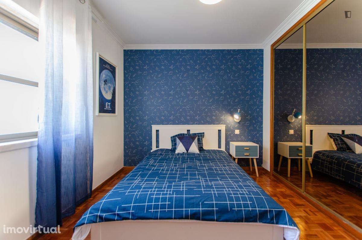 Quarto - localizado em Oeiras Lisbon - Grande imagem: 4/20